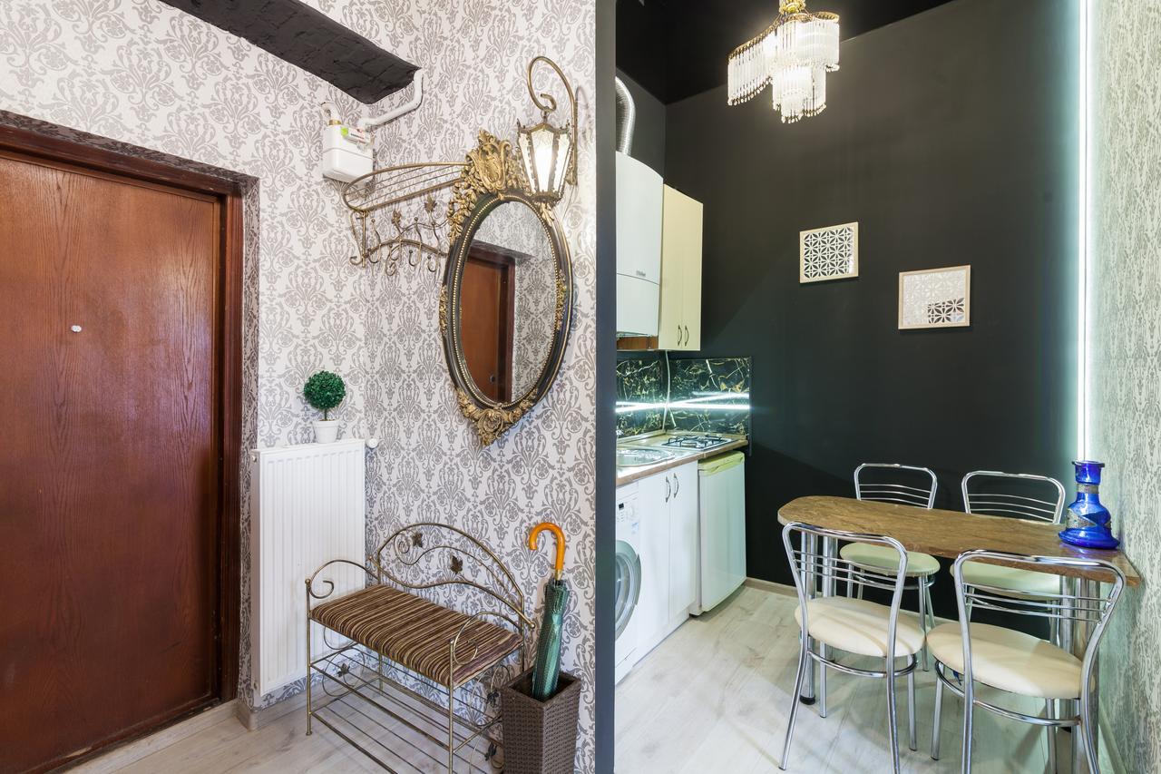 Austrian Apartments Leopolli Near Railway Station Lviv Eksteriør bilde