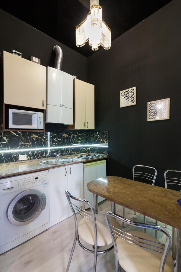 Austrian Apartments Leopolli Near Railway Station Lviv Eksteriør bilde
